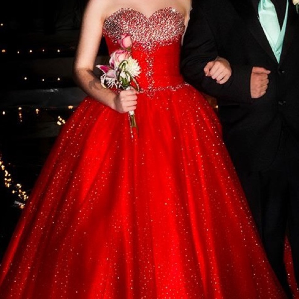 Red prom dress